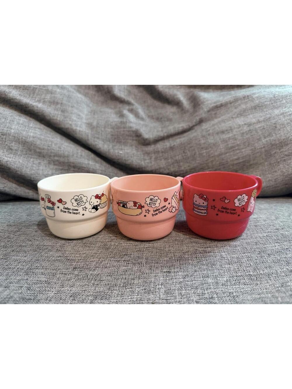 Hello Kitty Retro Stacking Cup Set Of 3 Smiles Come From The Heart